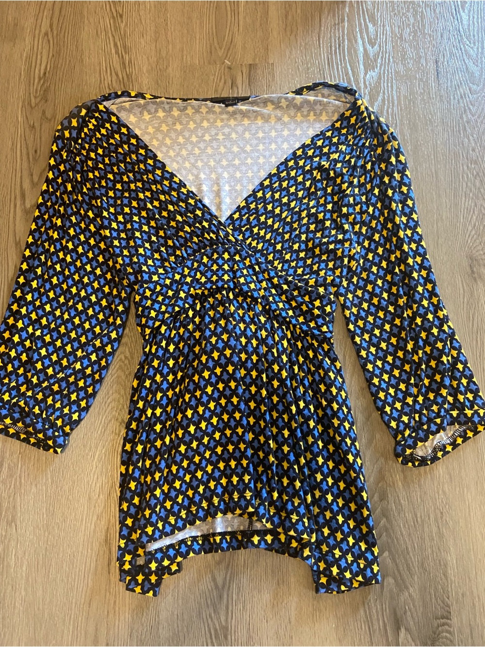 Banana Republic Babydoll Black V-Neck Tunic with Yellow and Blue Geometric Print